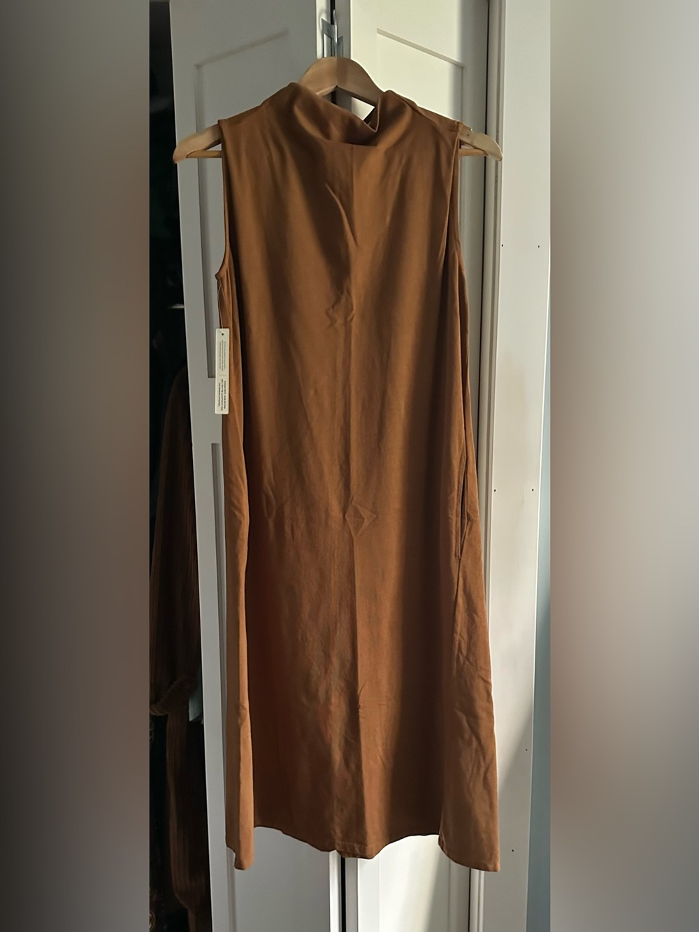 BNWT ANTHROPOLOGIE Velvet by Graham & Spencer Sleeveless Mock Neck Midi Dress- S